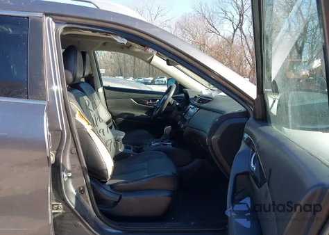 2017 Nissan Rogue Sl z USA, uszkodzony, nr VIN 5N1AT2MV8HC739667